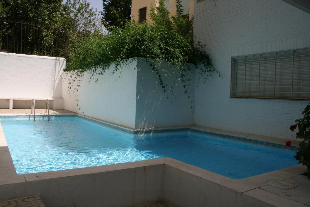 Mike'S Apartment. Parking Y Piscina Granada Exterior photo